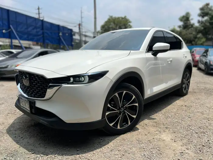 2022 Mazda CX-5 2022 grand touring — 3