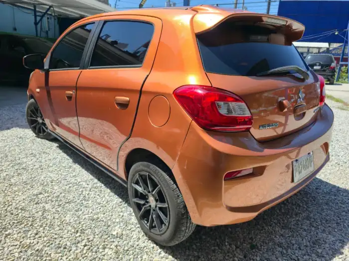 2018 Mitsubishi MIRAGE SE 2018 HATCHBACK — 4