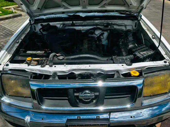 1998 Nissan Frontier — 9