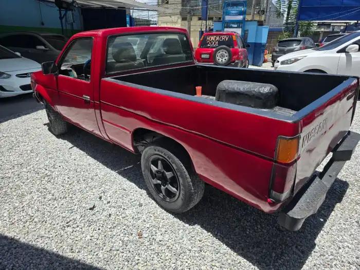 1992 Nissan HardBoddy — 4
