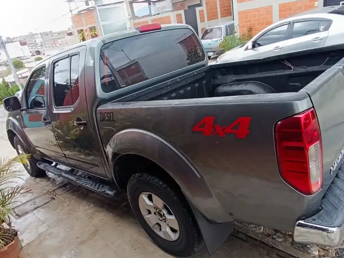 2009 Nissan NAVARA 4X4 2009 TURBO DIÉSEL — 3