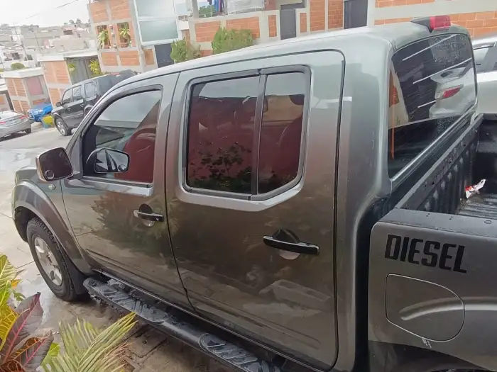 2009 Nissan NAVARA 4X4 2009 TURBO DIÉSEL — 6