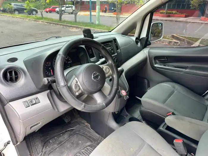 2014 Nissan NV200 — 5
