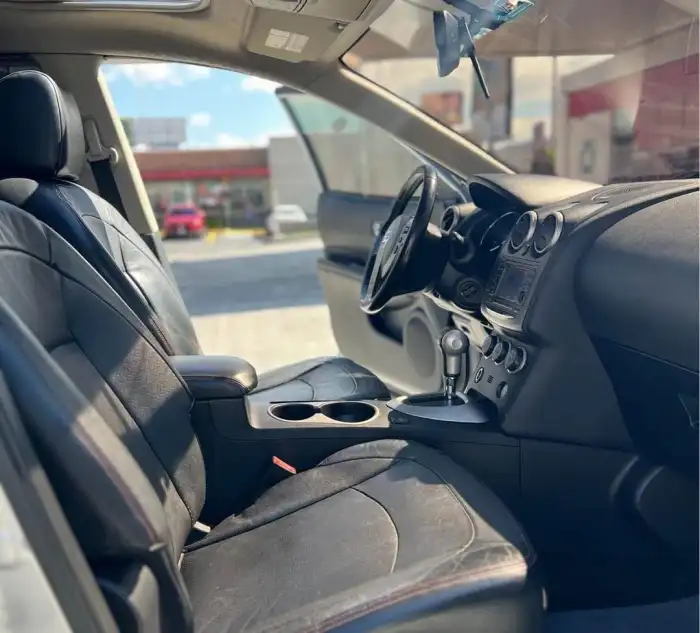 2011 Nissan ROGUE — 7