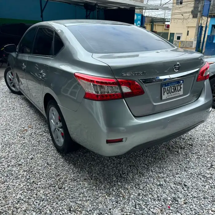 2014 Nissan SENTRA SV — 4
