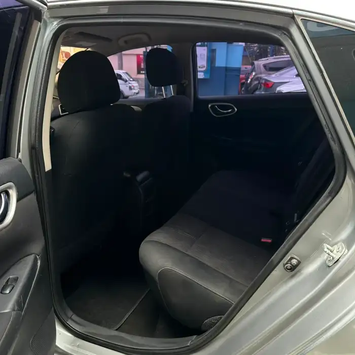 2014 Nissan SENTRA SV — 8