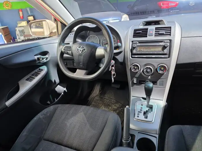 2012 Toyota COROLLA 2012 S — 11