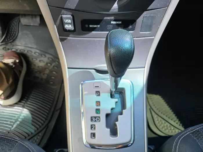 2012 Toyota COROLLA 2012 S — 13