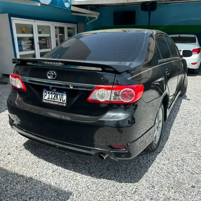 2010 Toyota COROLLA S — 7