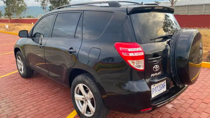 2011 Toyota Rav 2011 4 — 3