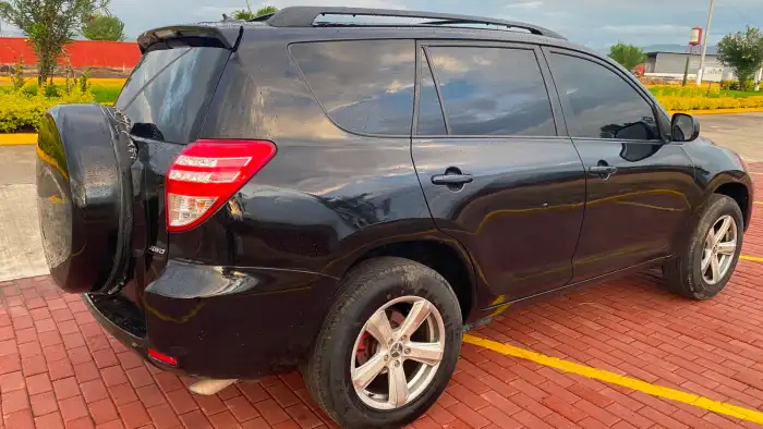 2011 Toyota Rav 2011 4 — 5