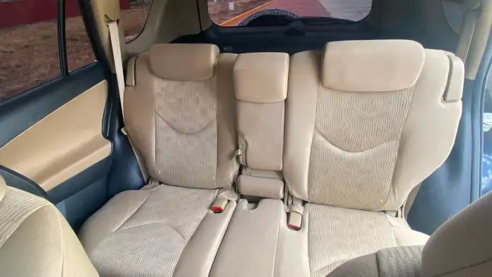 2011 Toyota Rav 2011 4 — 9