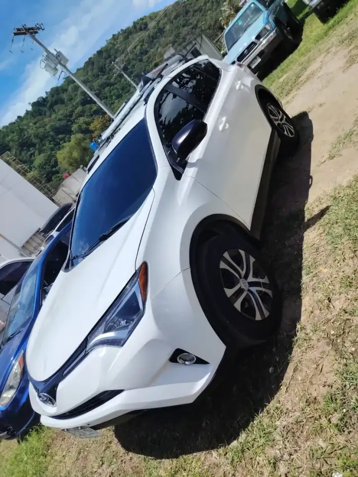 2016 Toyota RAV4 4WD — 3