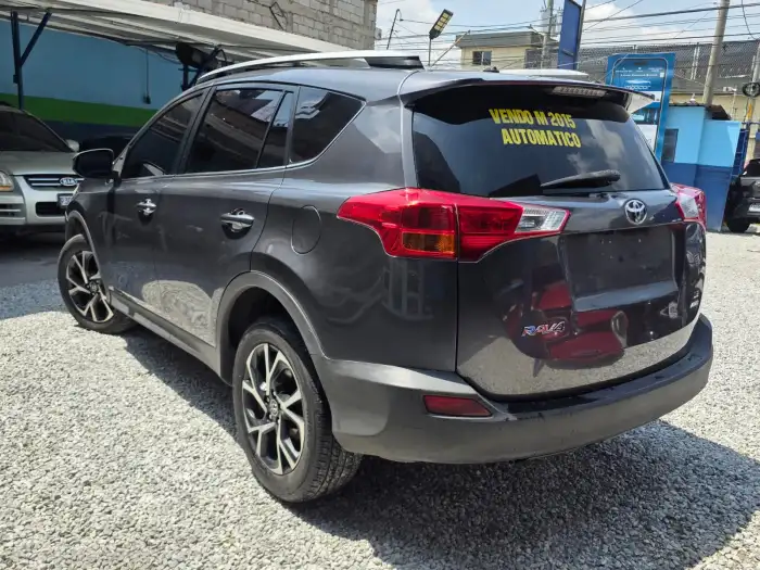2015 Toyota RAV4 — 3