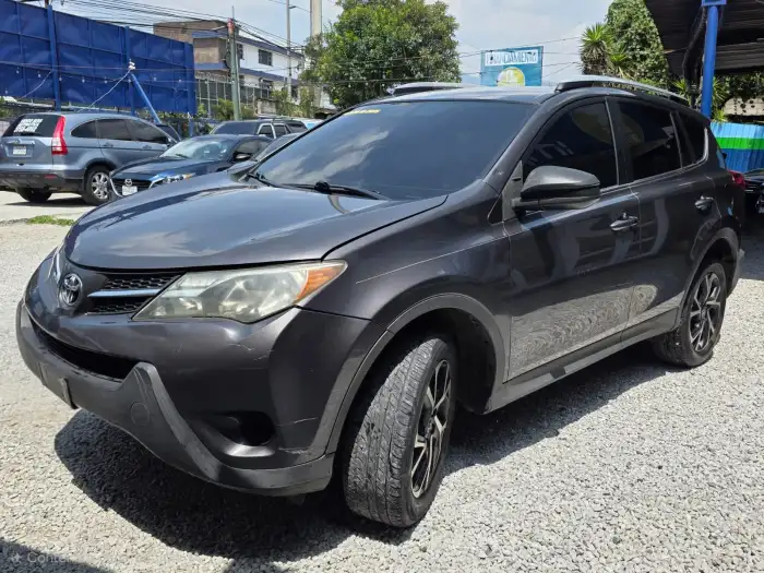 2015 Toyota RAV4 — 4