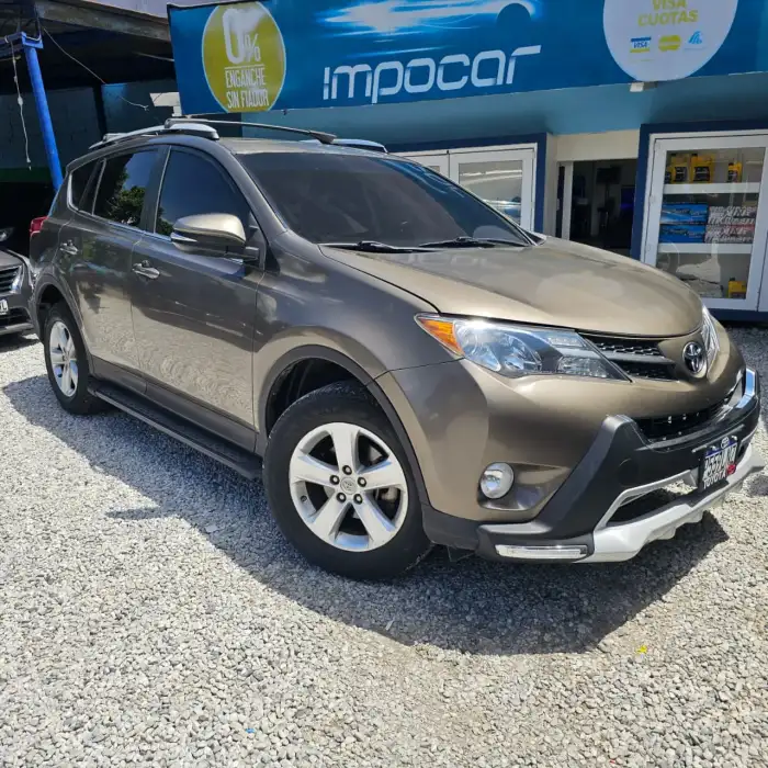 2013 Toyota RAV4 XLE — 1