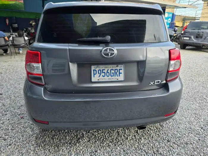2013 Toyota SCION xD 2013 AUTOMTICO — 4