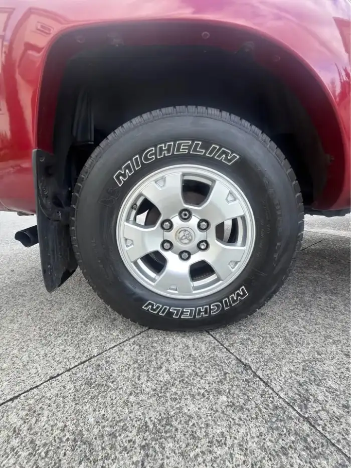 2005 Toyota Tacoma — 6