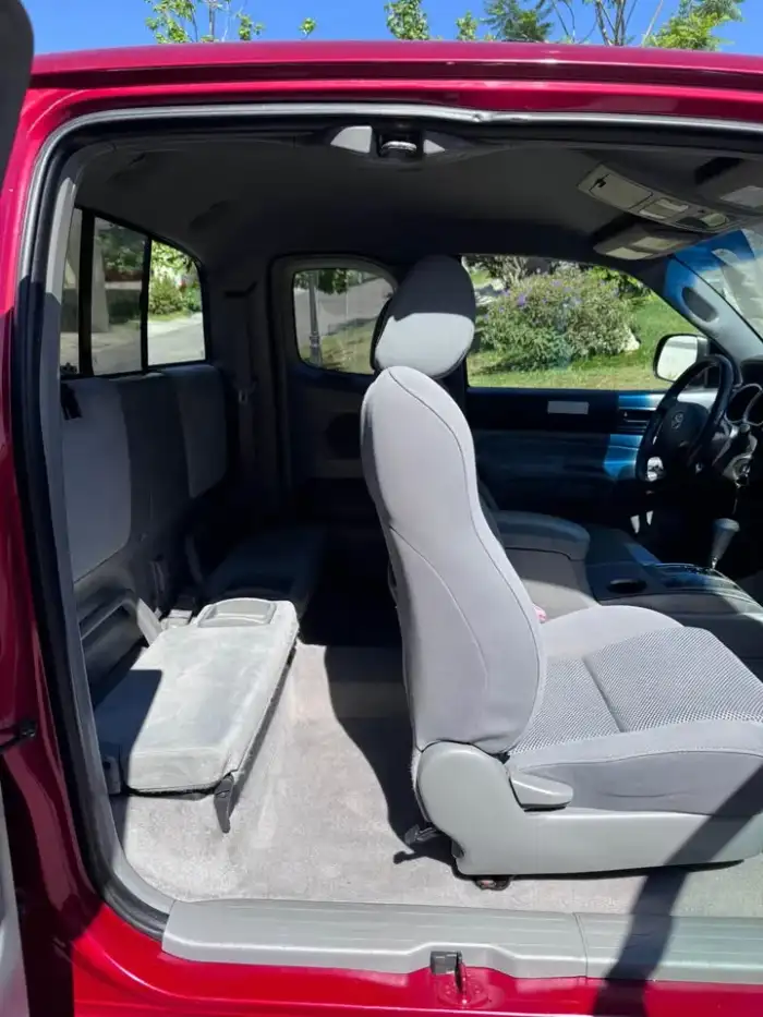 2005 Toyota Tacoma — 8