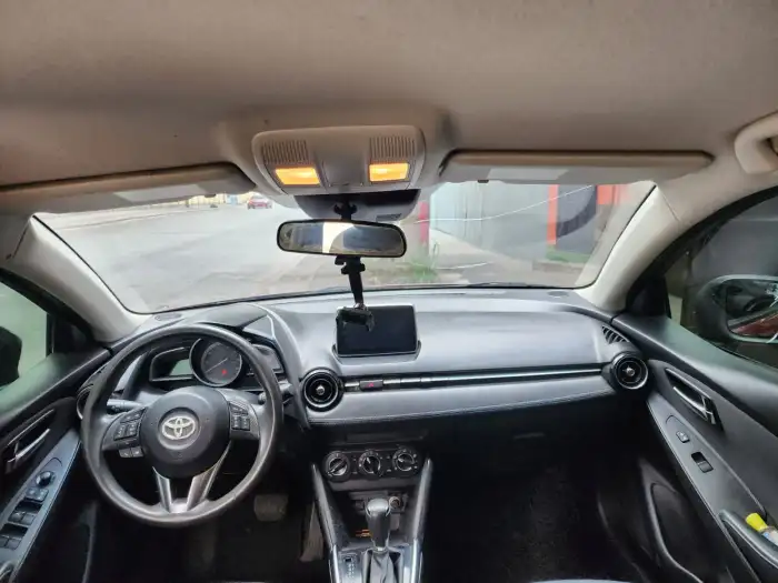 2017 Toyota YARIS iA — 6