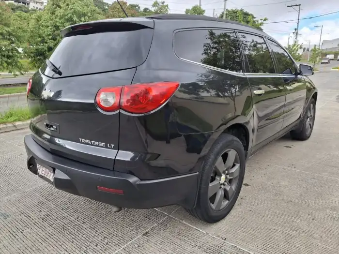 2011 Chevrolet traversse — 5