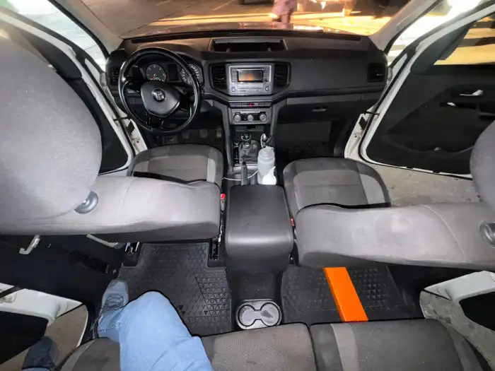 2020 Volkswagen AMAROK 2020 42154 DE AGENCIA FUERZA CONFORT Y PRESTIGIO — 6