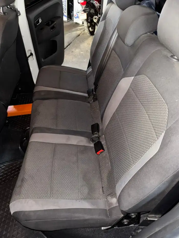 2020 Volkswagen AMAROK 2020 42154 DE AGENCIA FUERZA CONFORT Y PRESTIGIO — 7