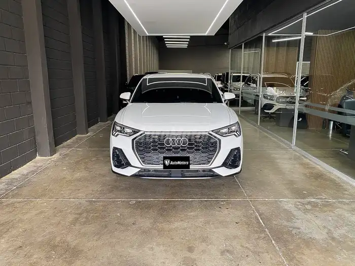 2022 Audi Q3 — 3