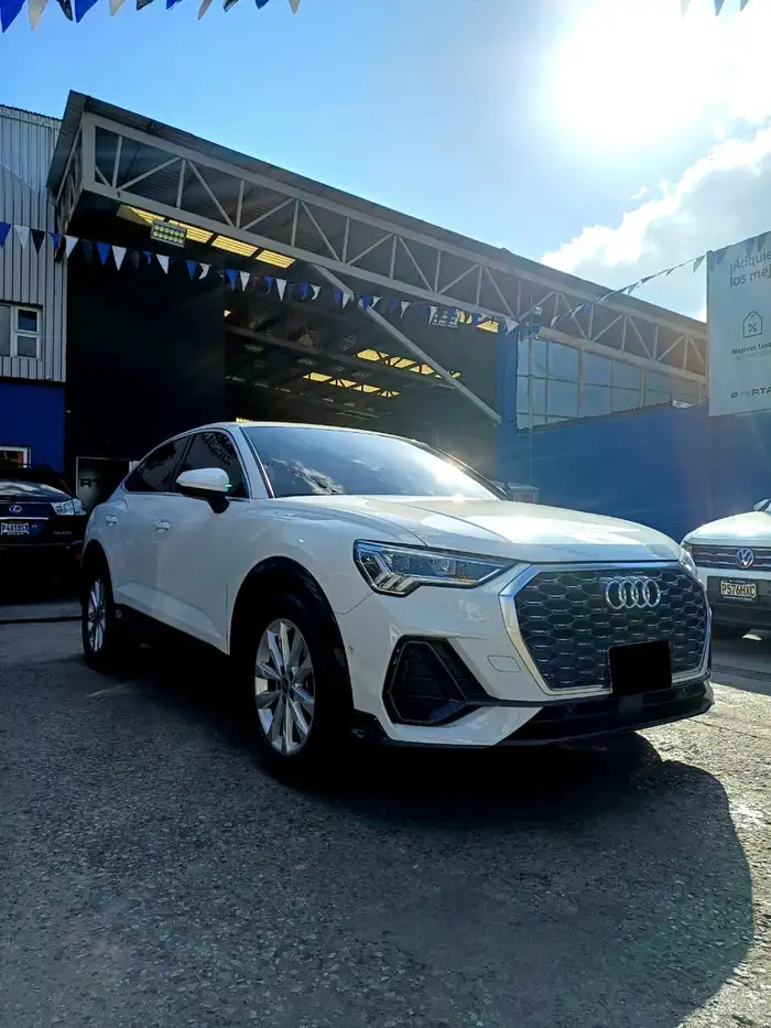 2022 Audi Q3 — 2