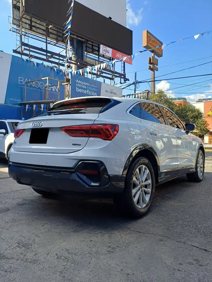 2022 Audi Q3 — 3