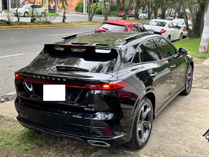 2025 Bestune B70S — 2