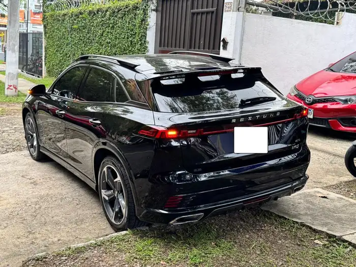 2025 Bestune B70S — 4