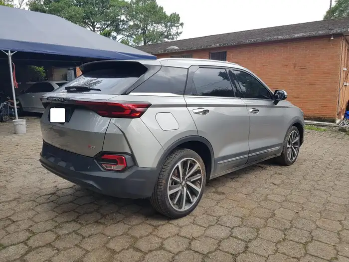 2025 Bestune T77 — 2