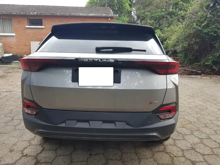 2025 Bestune T77 — 4