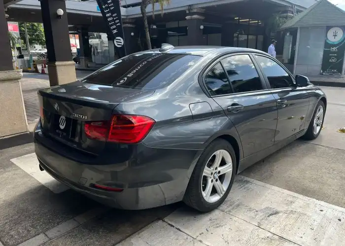 2015 BMW 320i — 3