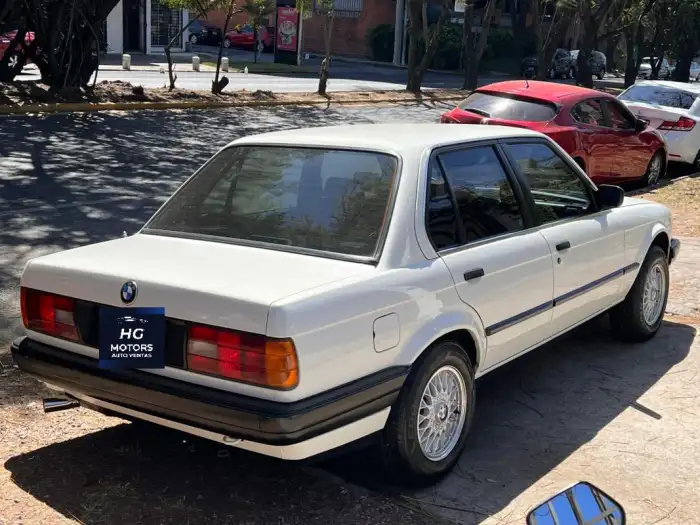 1990 BMW 316i — 2