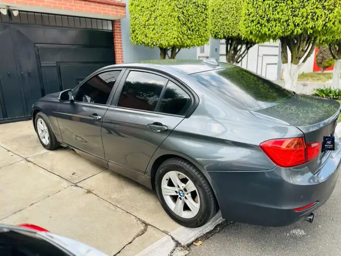 2013 BMW 320i — 2