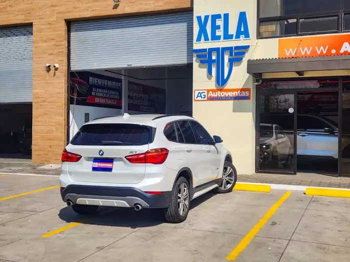 2018 BMW X1 — 4