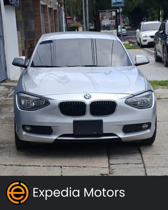 2013 BMW SERIE 1 — 3