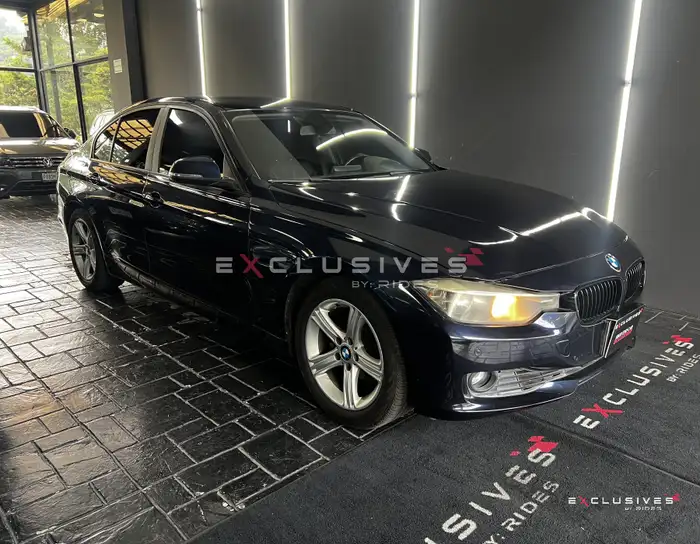 2013 BMW 320i — 1