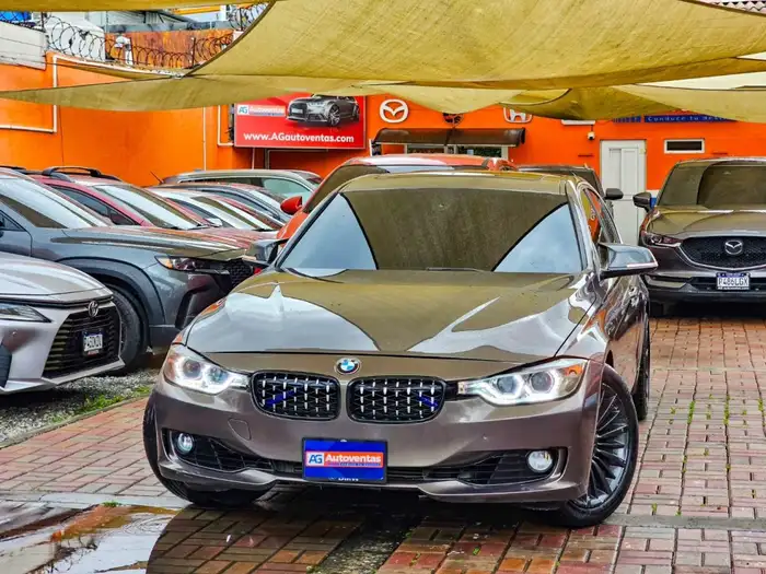 2013 BMW 328i — 2