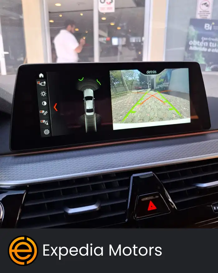 2018 BMW SERIE 5 — 4