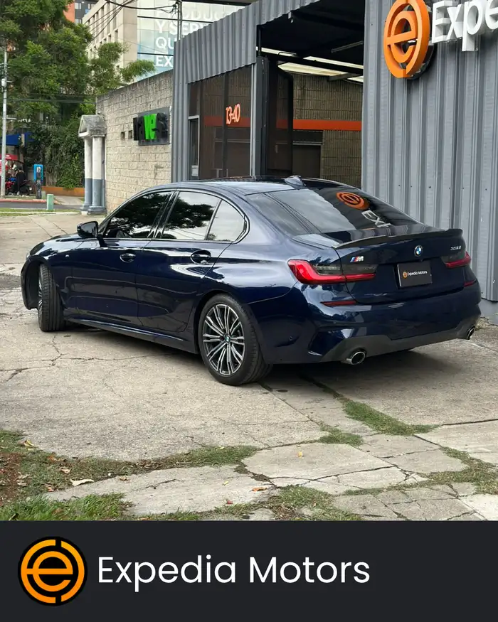 2021 BMW 330i — 3
