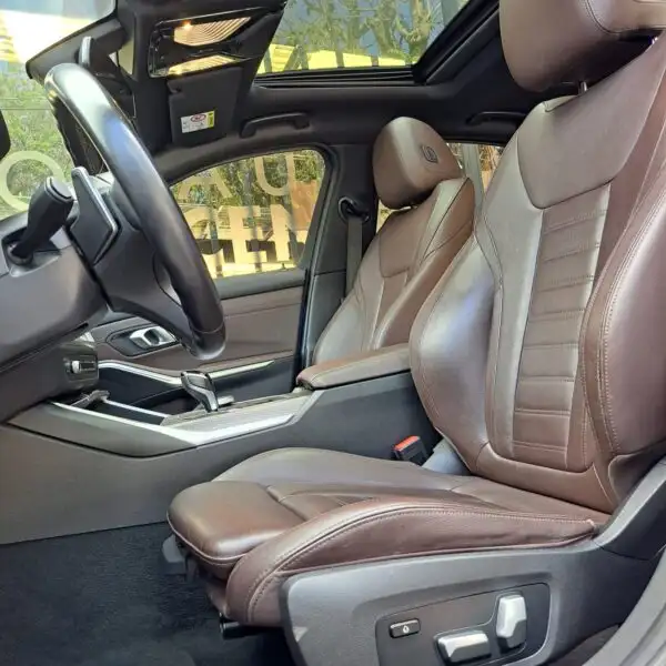 2022 BMW 330i — 4
