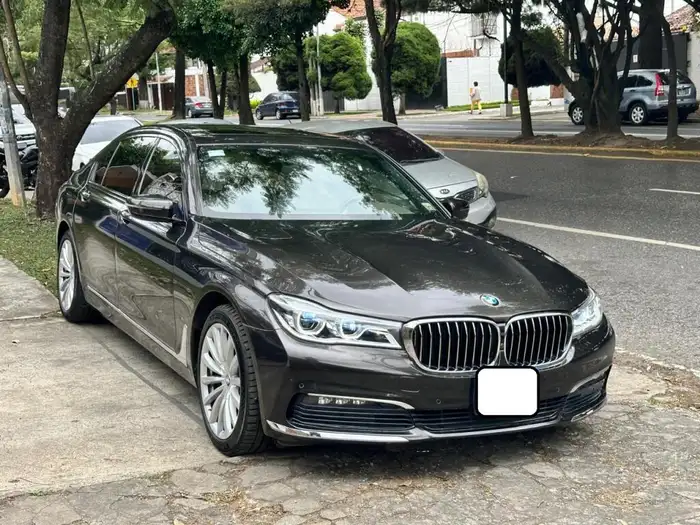 2016 BMW SERIE 7 — 1
