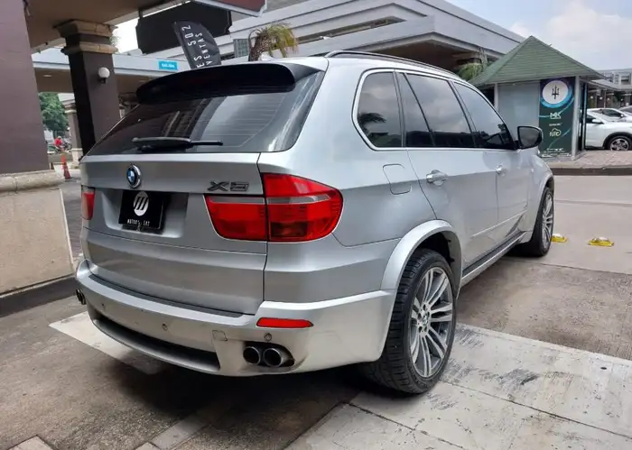 2010 BMW X5 — 4