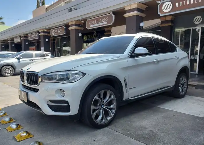 2016 BMW X6 — 1