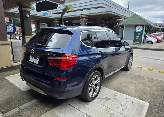 2017 BMW X3 — 4