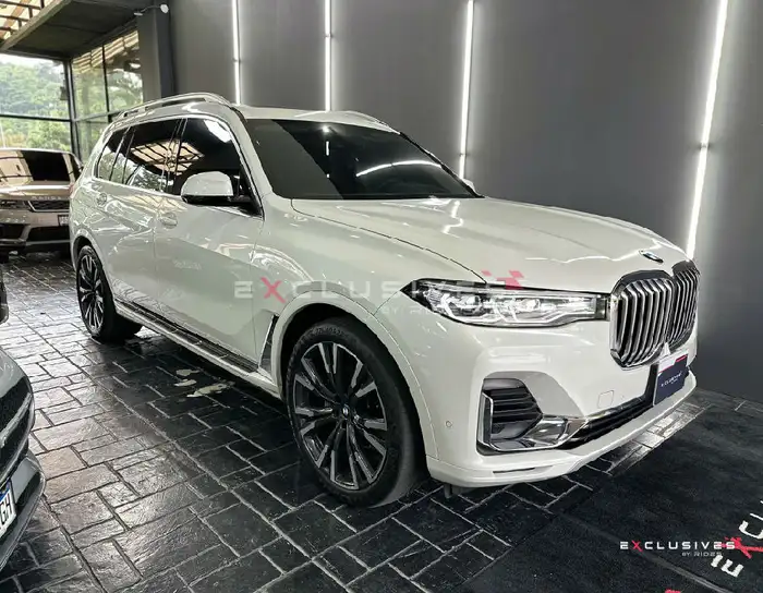 2020 BMW X7 — 1