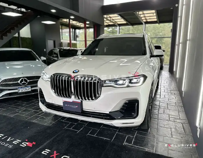 2020 BMW X7 — 3